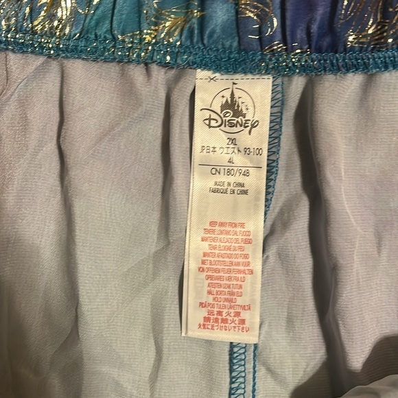 Disney’s Aladdin Gold Feather Print Teal Lightweight Pajama Shorts 2XL - Picture 4 of 6